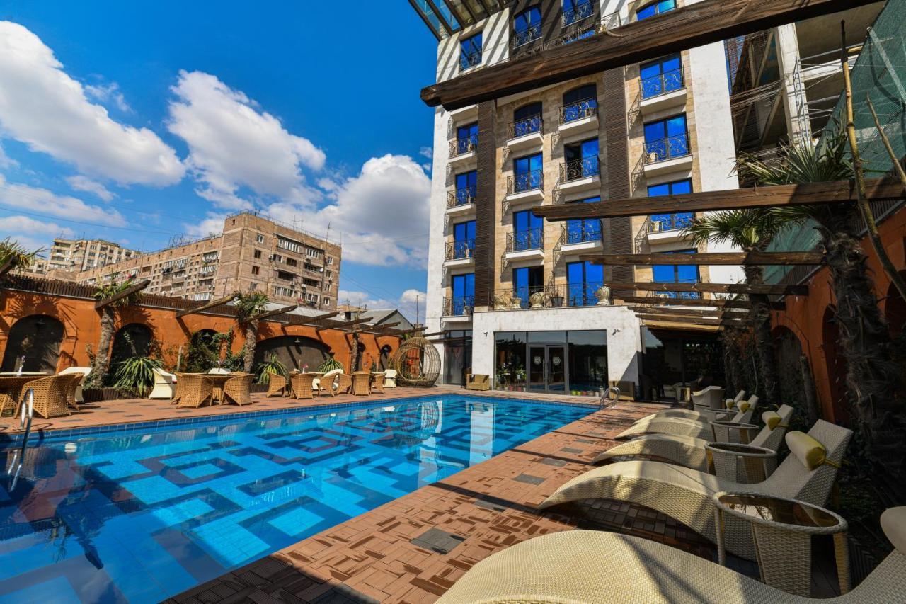 Hotel Konyak 4*