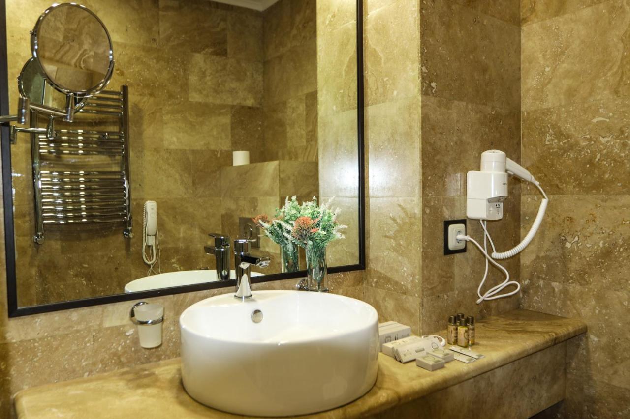 Konyak Hotel 4*